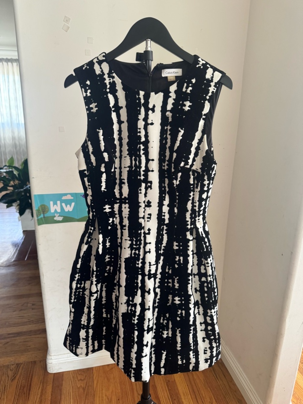 Calvin Klein Black & White Graphic Sleeveless Fit-and-Flare Dress